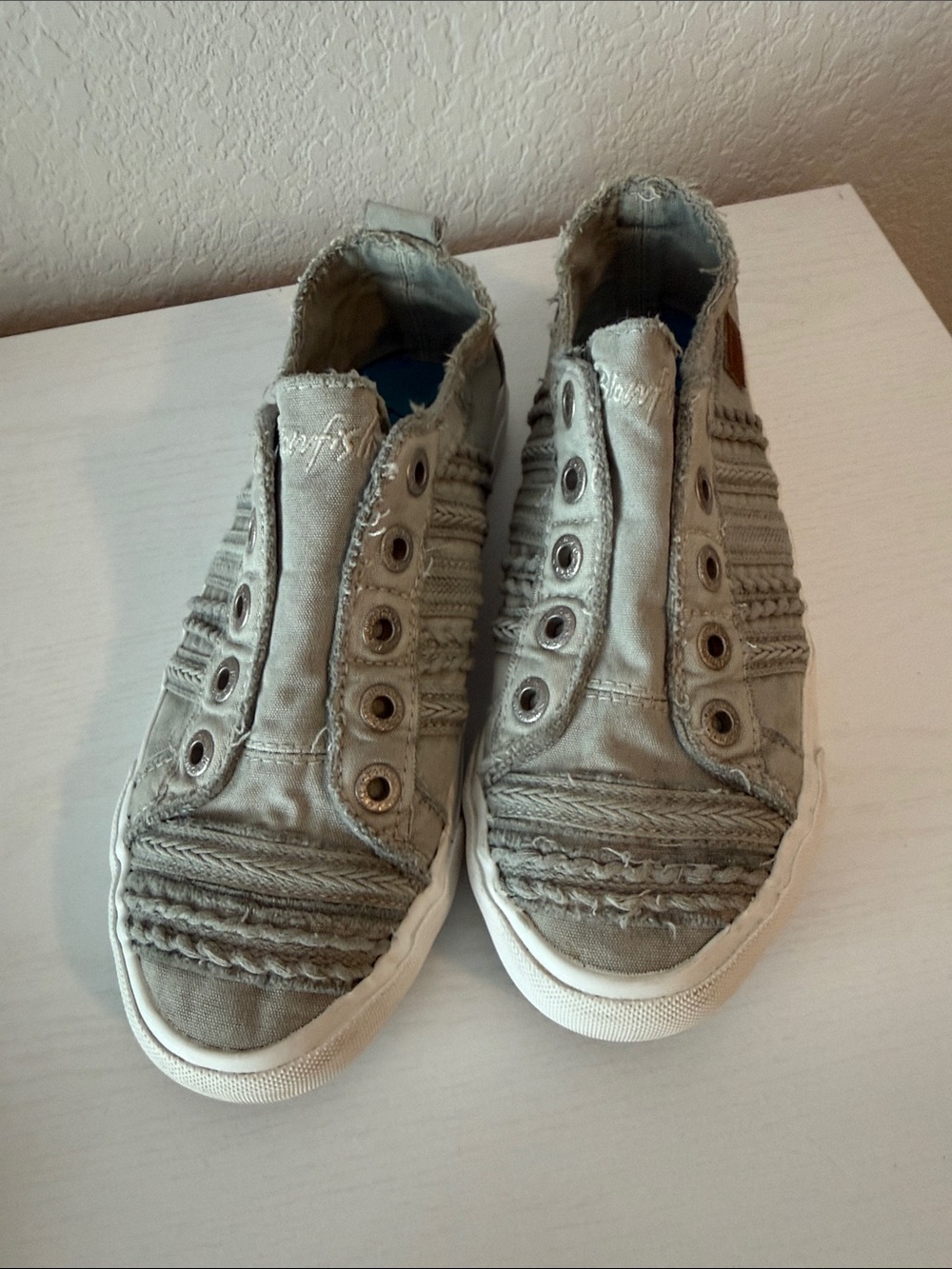 Blowfish Parlane Slip on Sneakers Size 7.5